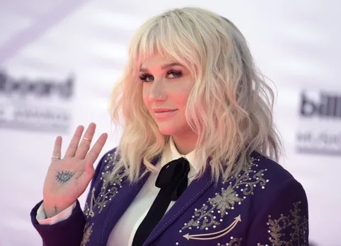 Kesha's Back On The Road Again
